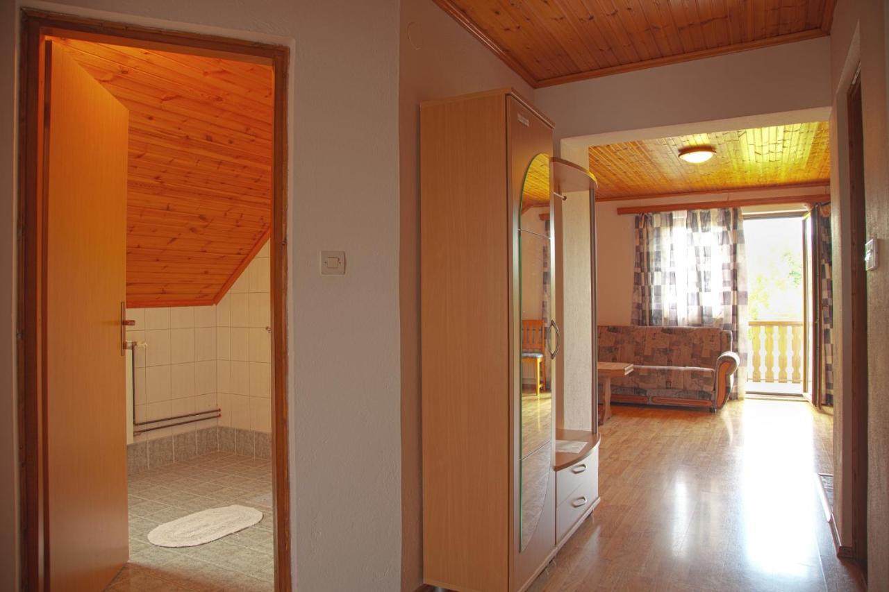 Guesthouse Zafran Smoljanac Oda fotoğraf