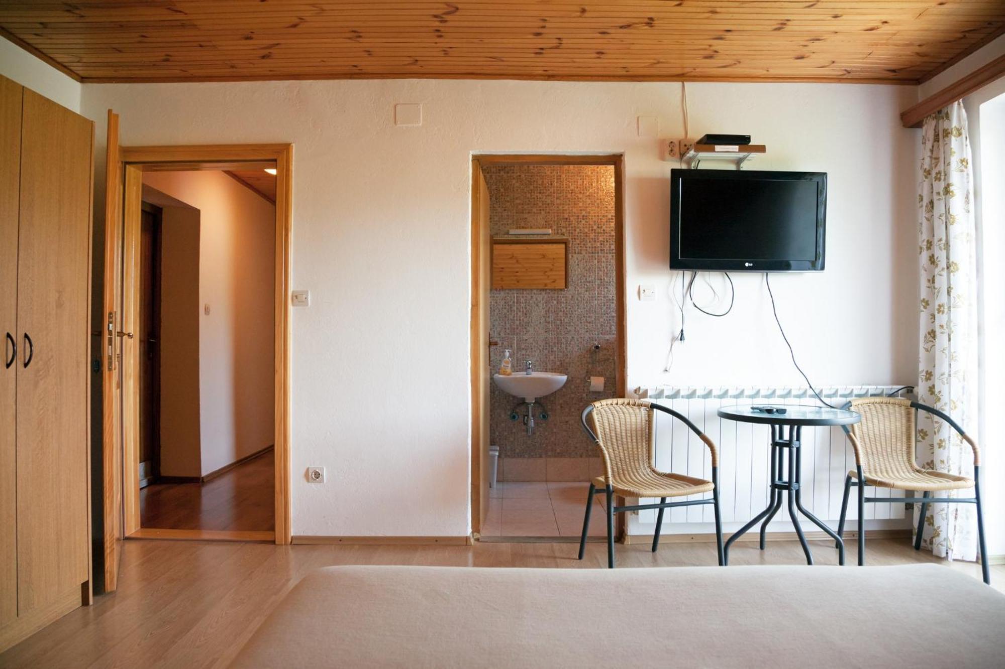Guesthouse Zafran Smoljanac Oda fotoğraf